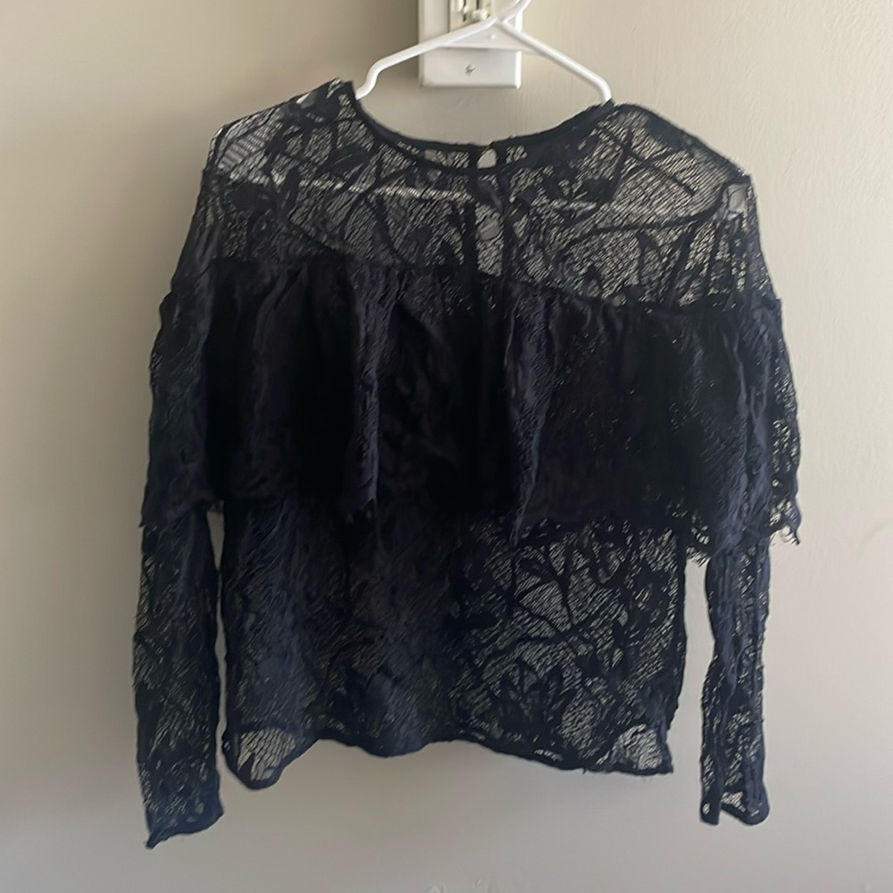 Who What Wear black lace top Women’s size L